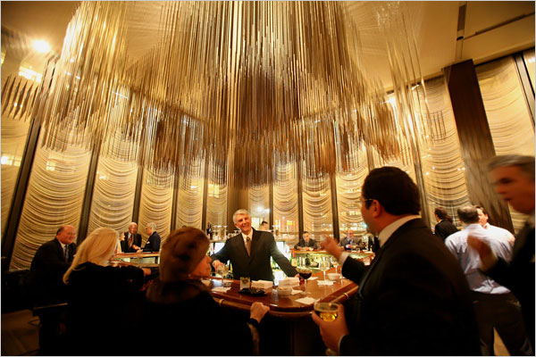 SAVE ME A SEAT! Thai-One-On at NYC’s Four Seasons Restaurant 10-14-18