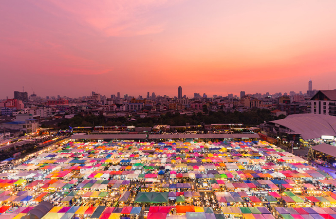 Tips from a Tour Guide: How to Bargain Like a Pro In Thailand